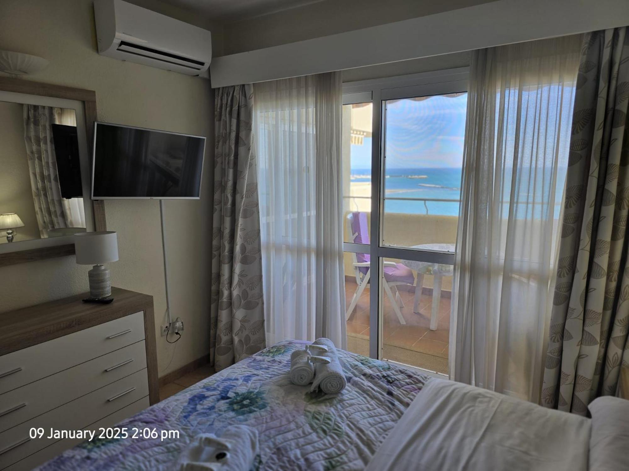 Benal Beach Apartments Málaga Esterno foto