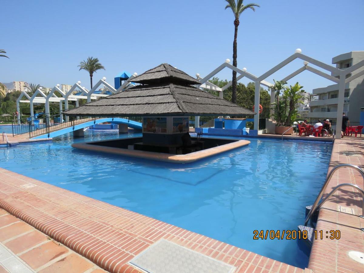 Benal Beach Apartments Málaga Esterno foto